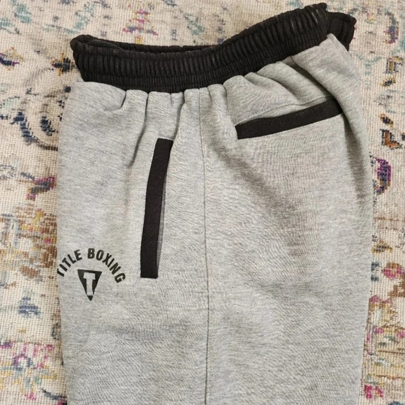 NWT Title, Men Grey/Black Boxing Jogger Sweatpants Drawstring Pants, sz MD - Picture 2 of 8